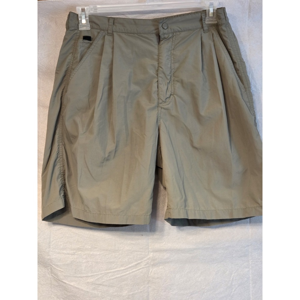 Greg Norman Play Dry Short Golfer Logo  Medium Green‎